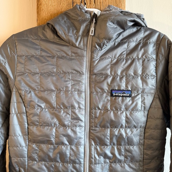 NWT Patagonia Women’s Nano Puff Hoody - Feather Gray Sz Small - Picture 3 of 10